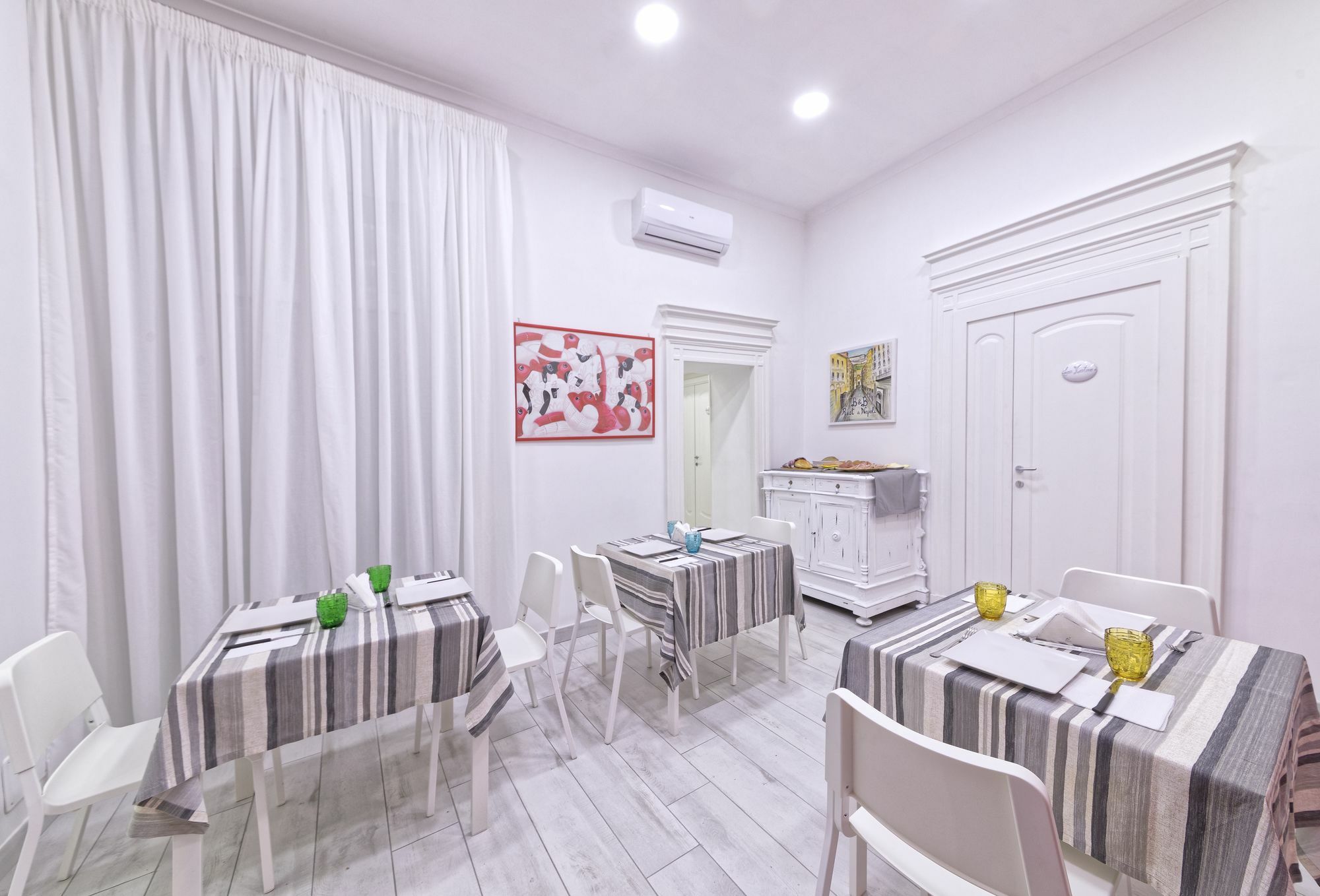 B&B Rest A Napoli Bagian luar foto