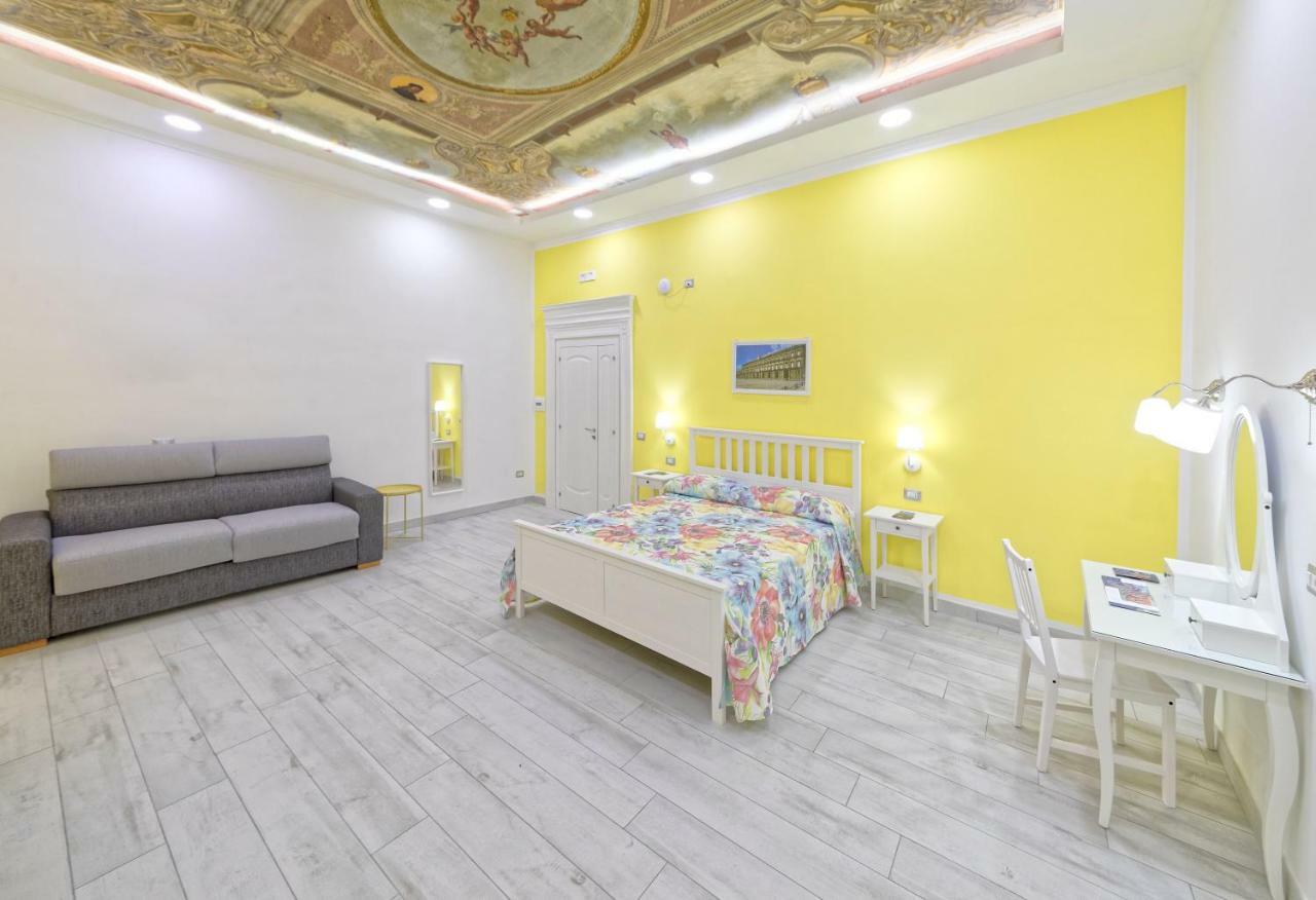 B&B Rest A Napoli Bagian luar foto